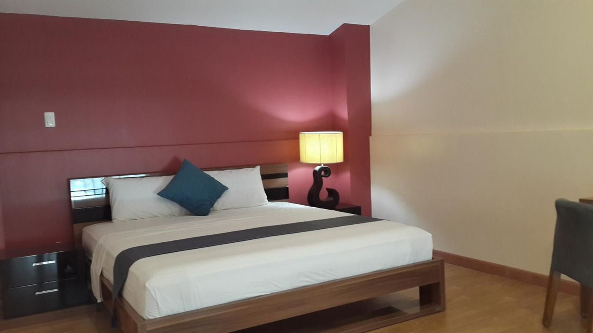 Ybc Grand Hotel Olongapo Esterno foto